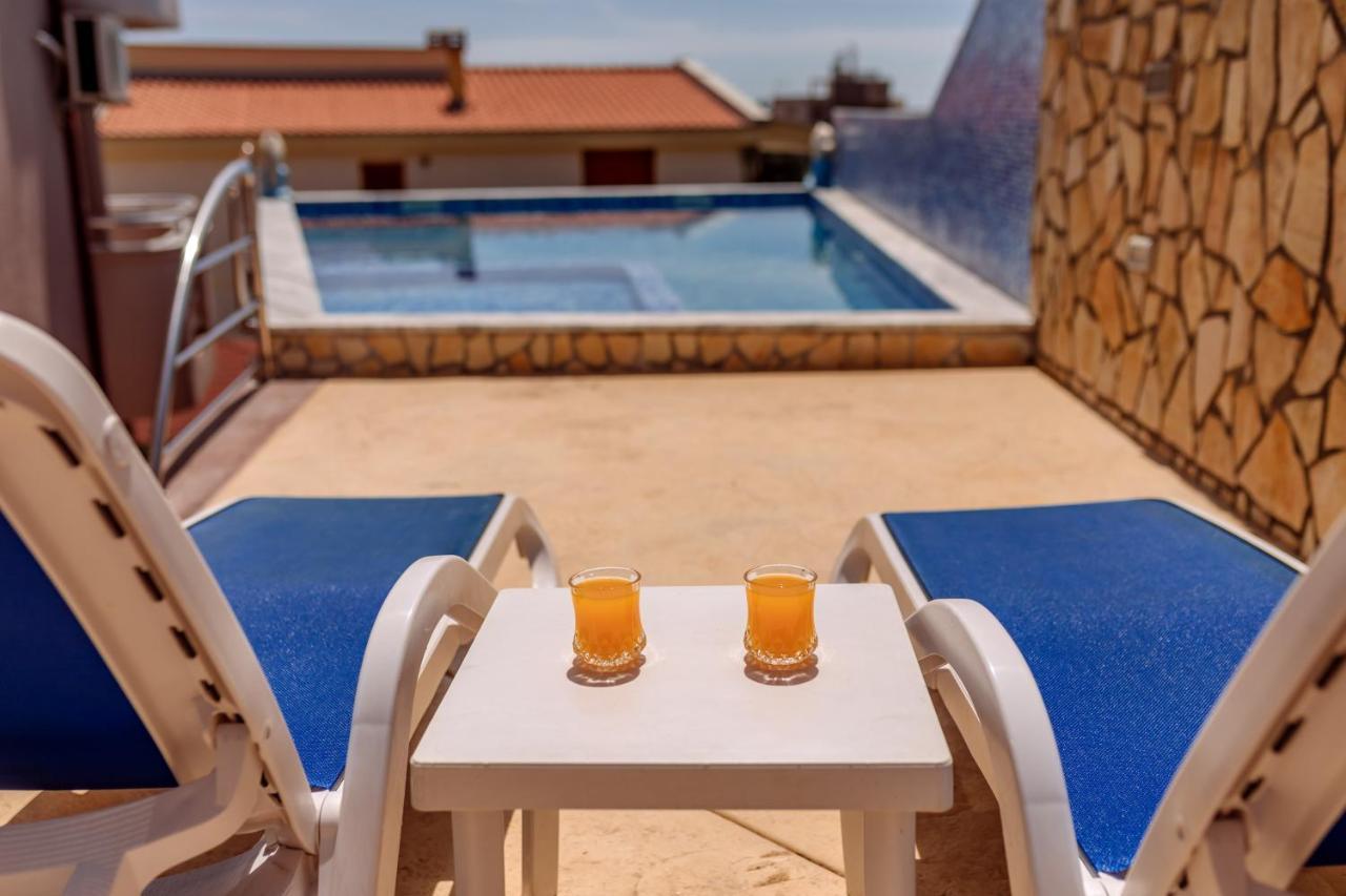 Ani Apartmani Добра-Вода Экстерьер фото